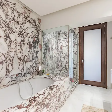 Appartement Luxury Private With Rooftop In *