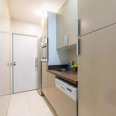 Luxury Private With Rooftop In *