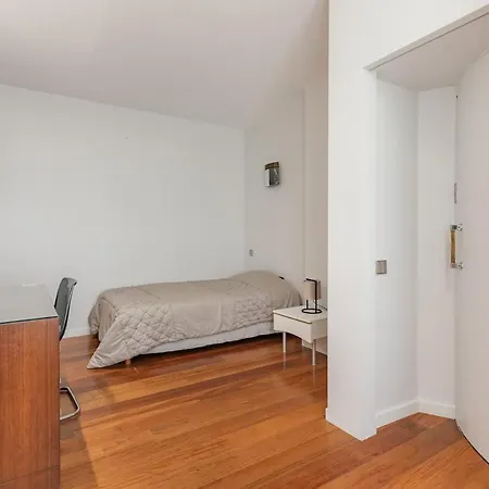 Luxury Private With Rooftop In * Neuilly-sur-Seine