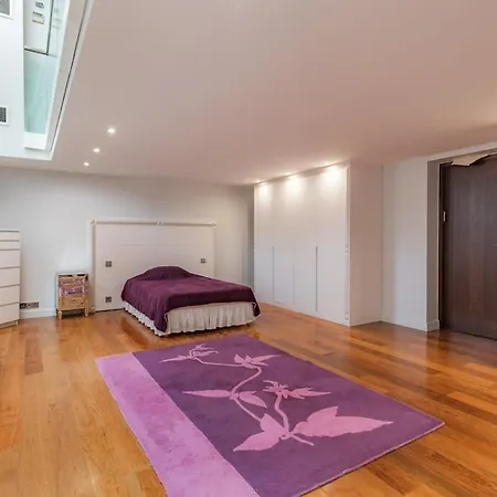 Luxury Private With Rooftop In Holiday home *