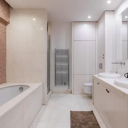 Holiday home Luxury Private With Rooftop In *