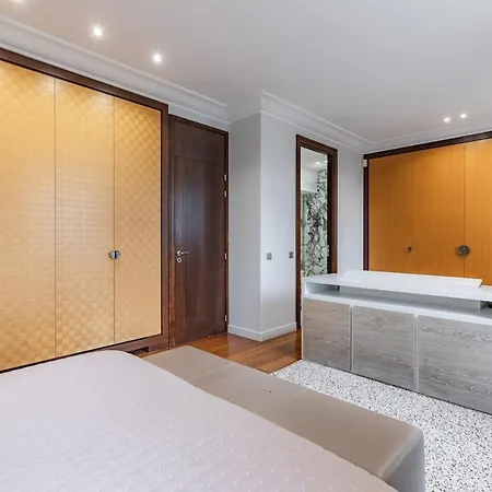 Holiday home Luxury Private With Rooftop In *