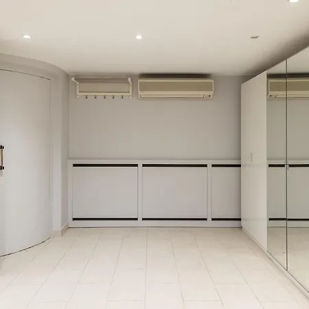Holiday home Luxury Private With Rooftop In *