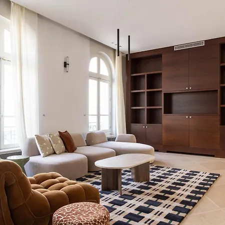 Luxury Private With Rooftop In Holiday home