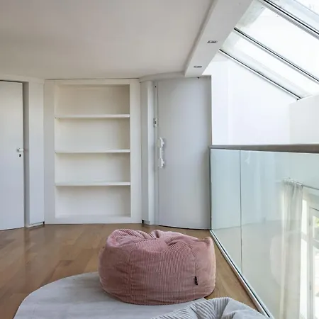 Luxury Private With Rooftop In