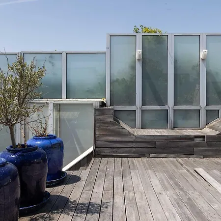 Luxury Private With Rooftop In Neuilly-sur-Seine