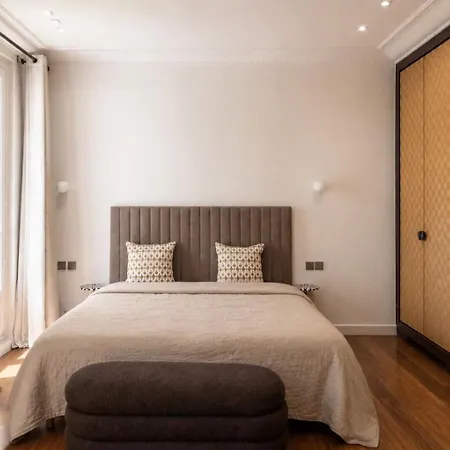 Luxury Private With Rooftop In Holiday home *